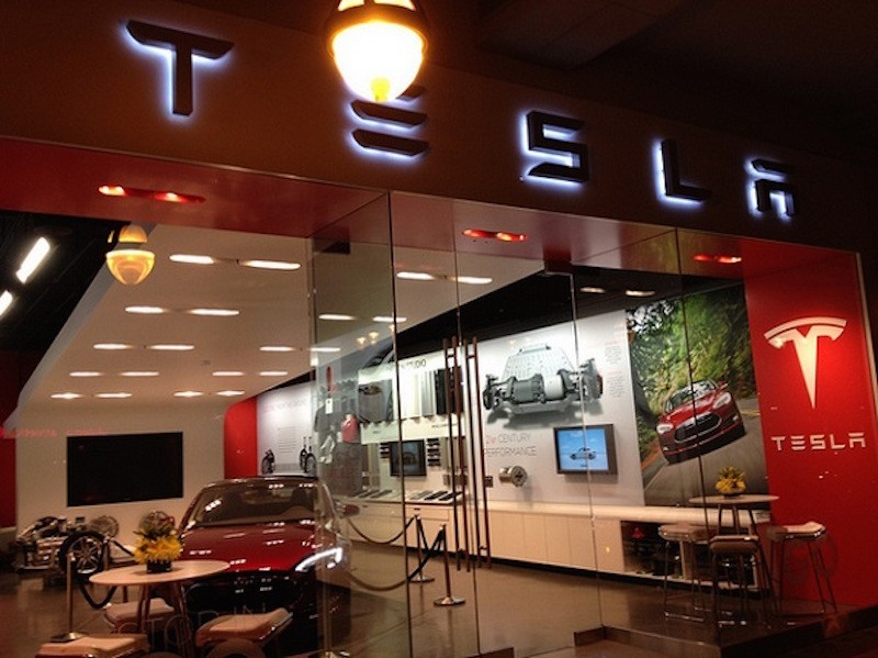 賣車不靠經銷商，Tesla 採直銷模式打破傳統行規